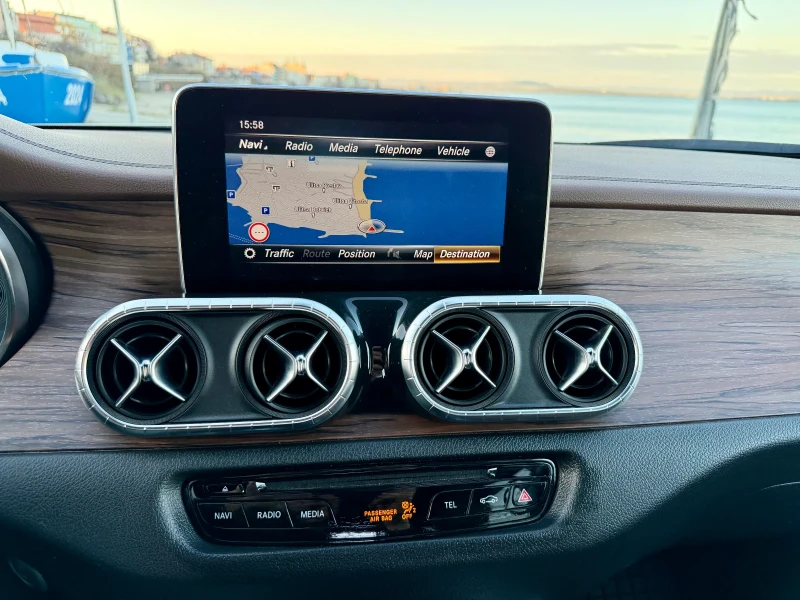 Mercedes-Benz X-Klasse, снимка 17 - Автомобили и джипове - 52701608