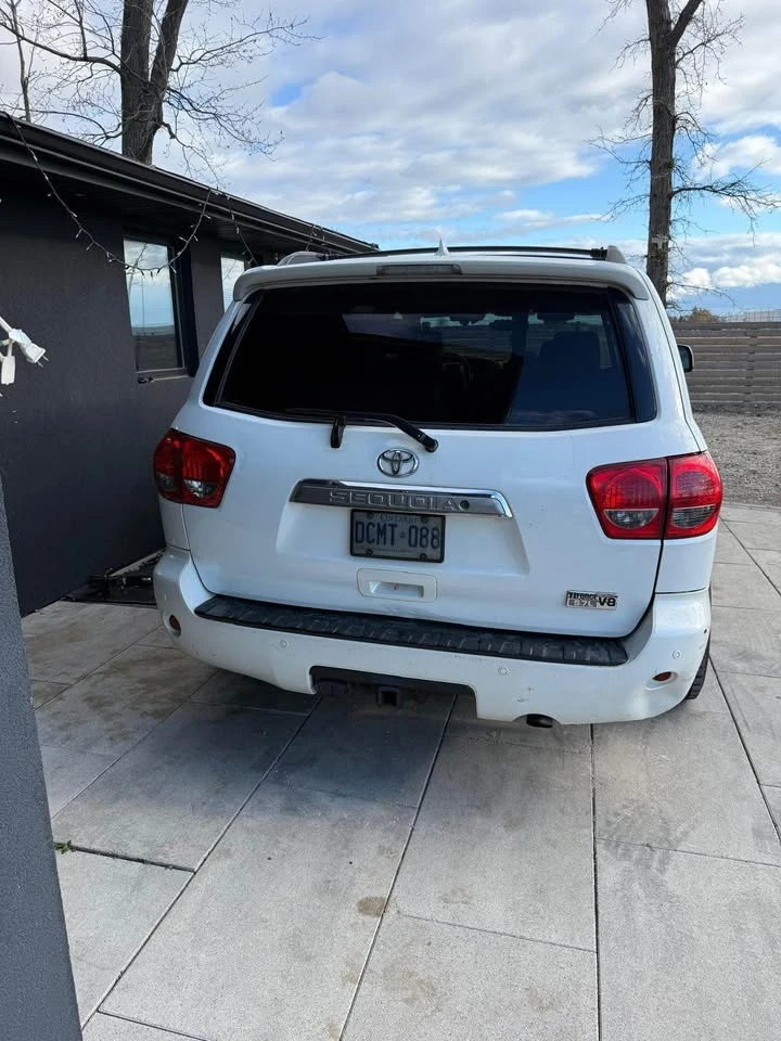 Toyota Sequoia * * PLATINUM EDITION* * 5.7* * AWD* * CARFAX* *  - изображение 5