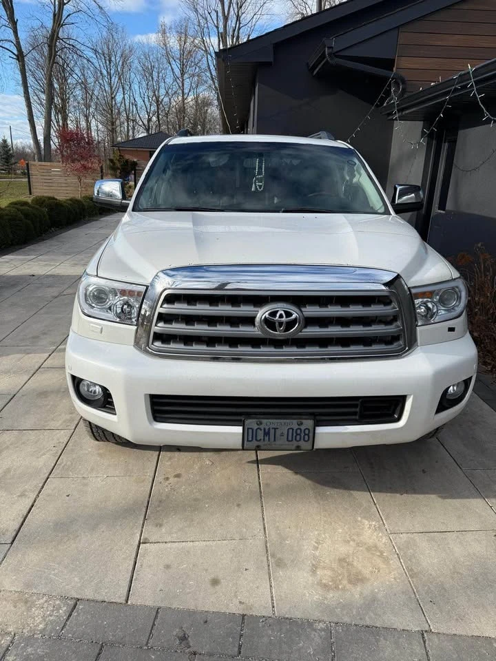 Toyota Sequoia * * PLATINUM EDITION* * 5.7* * AWD* * CARFAX* *  - изображение 3
