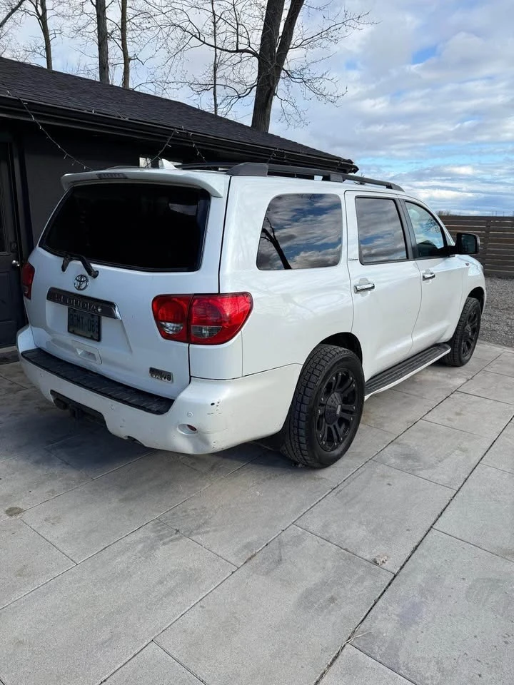 Toyota Sequoia * * PLATINUM EDITION* * 5.7* * AWD* * CARFAX* *  - изображение 4