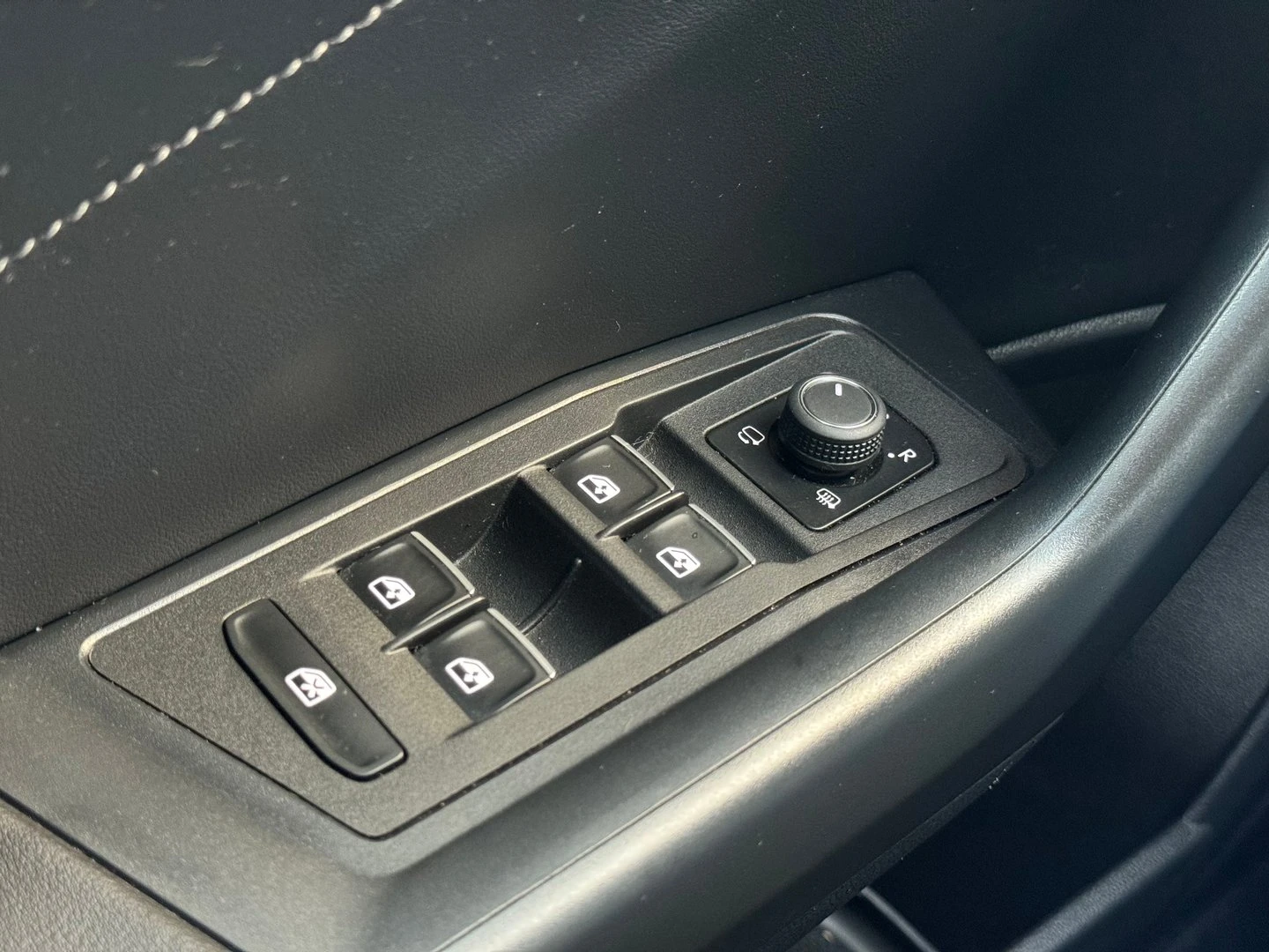 VW T-Roc VW T- Roc Style 1.5 TSI OPF DSG | Mobile.bg — изображение 8