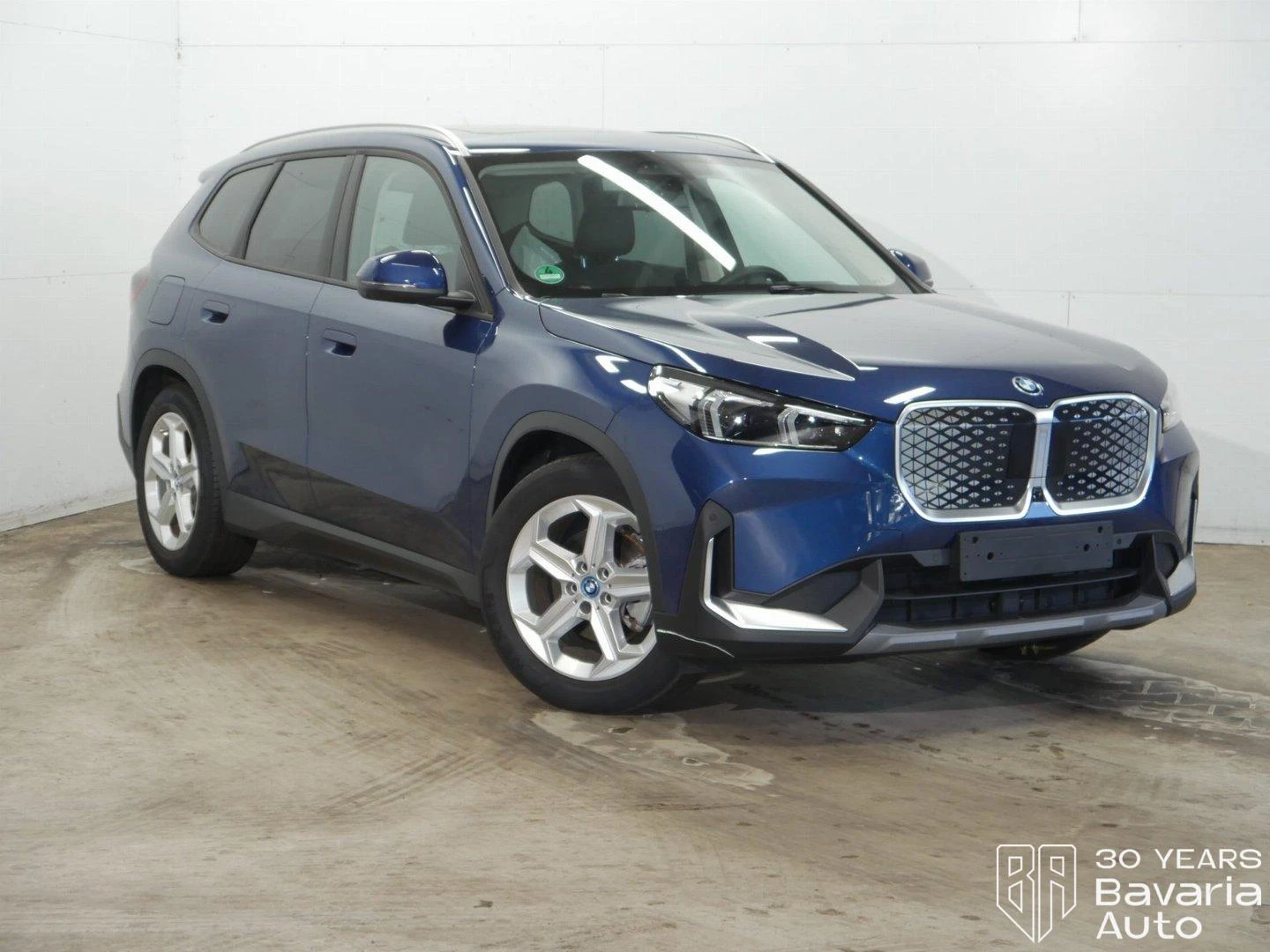BMW iX1 20 eDrive  - изображение 4