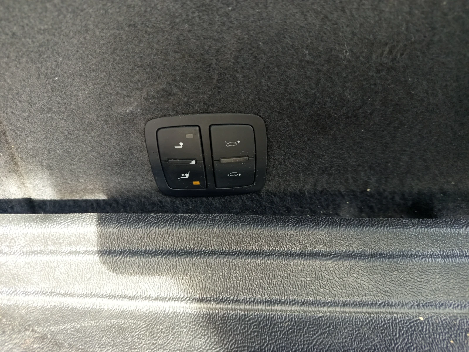 Audi Q7 3.0 233к.с S-line  - изображение 10