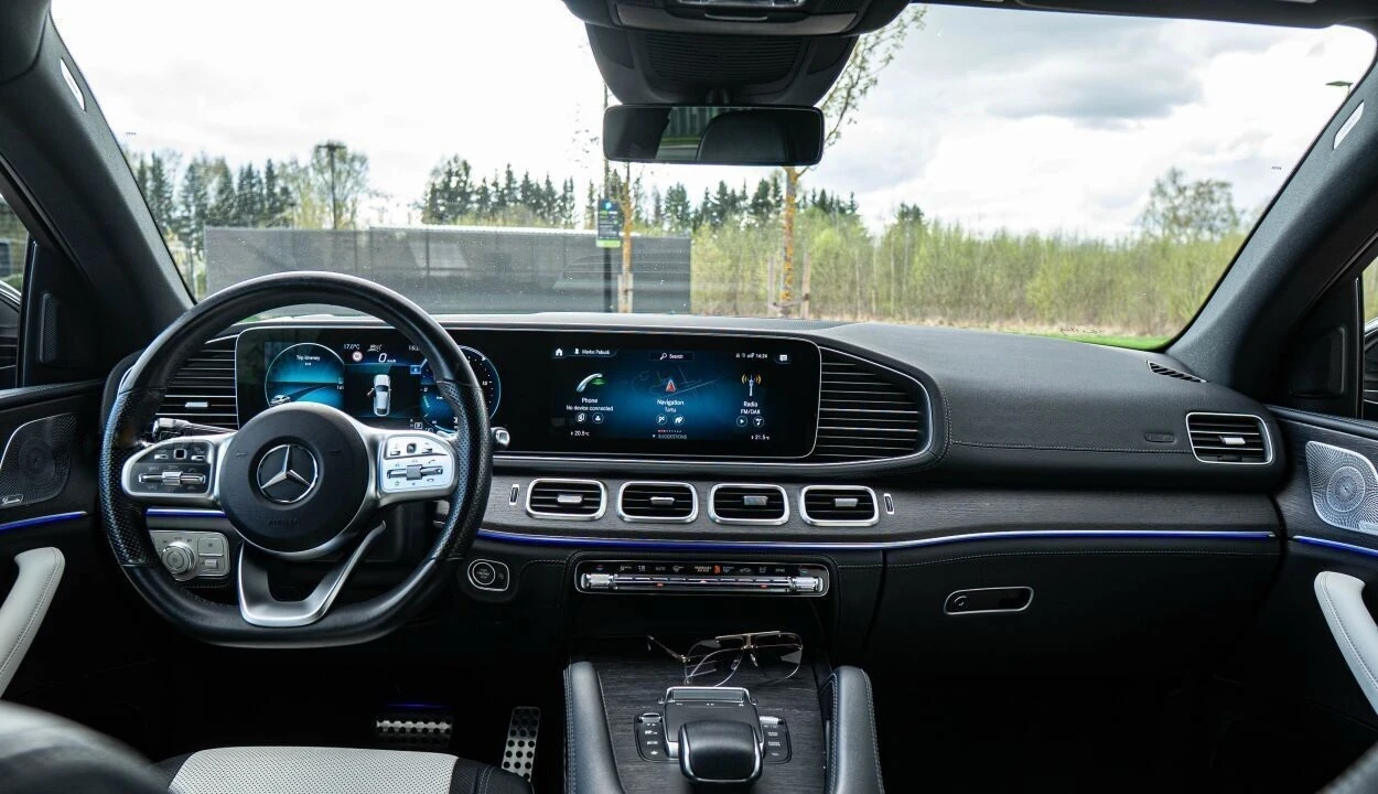 Mercedes-Benz GLE 350d Coupe 4Matic AMG Line - изображение 8