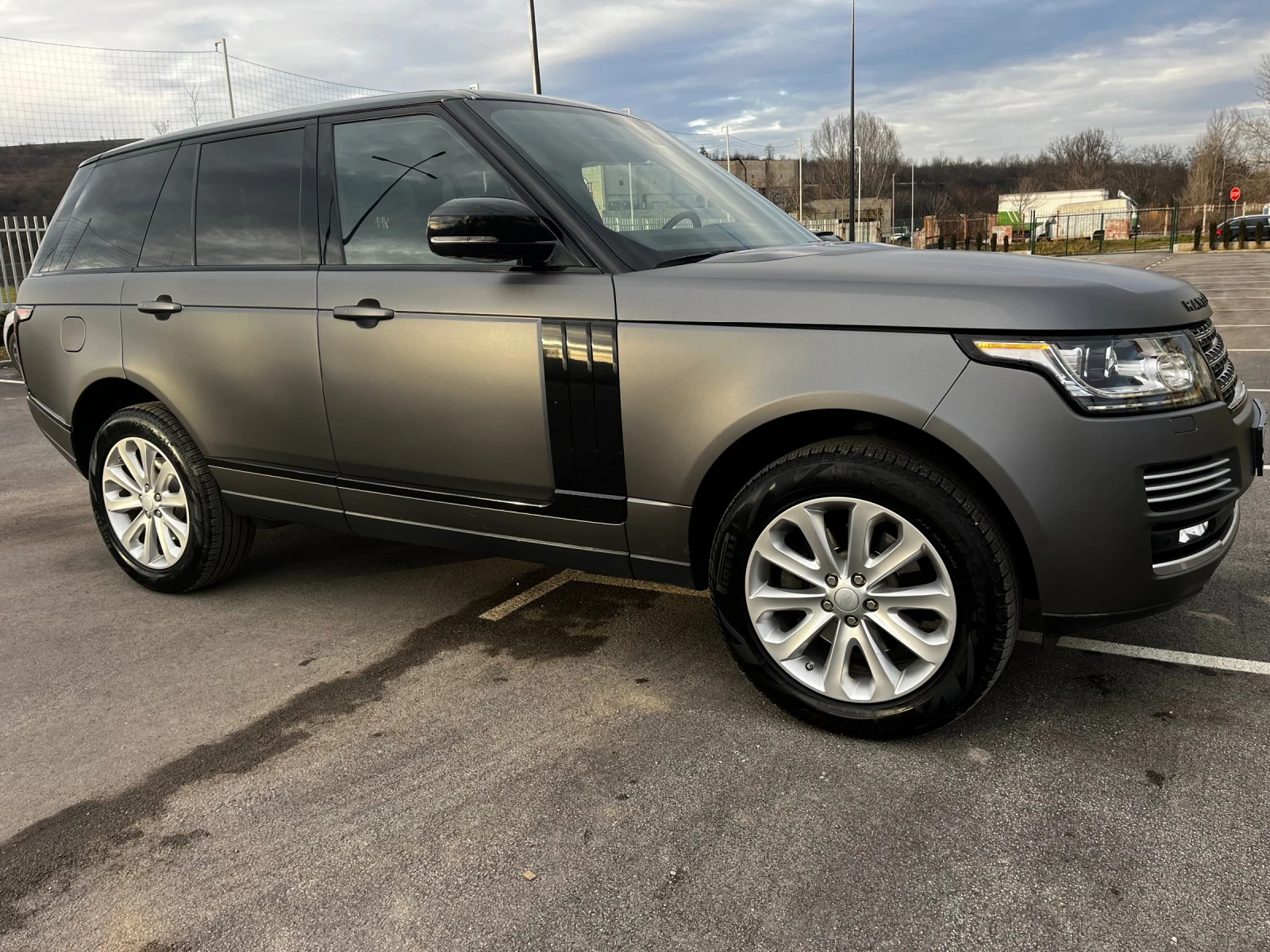 Land Rover Range rover VOGUE 3.0d МАСАЖ TV BLACK MATTE 166хил.ДОКАЗУЕМИ - изображение 4