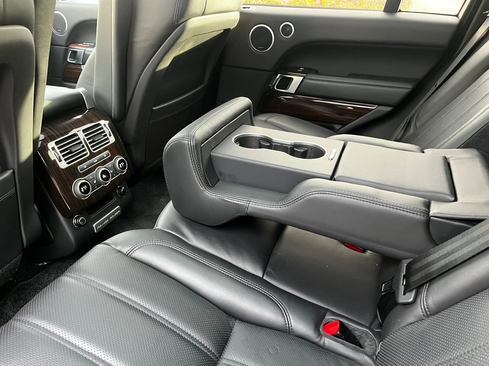 Land Rover Range rover VOGUE 3.0d ����� TV BLACK MATTE 166���.��������� | Mobile.bg � ����������� 15