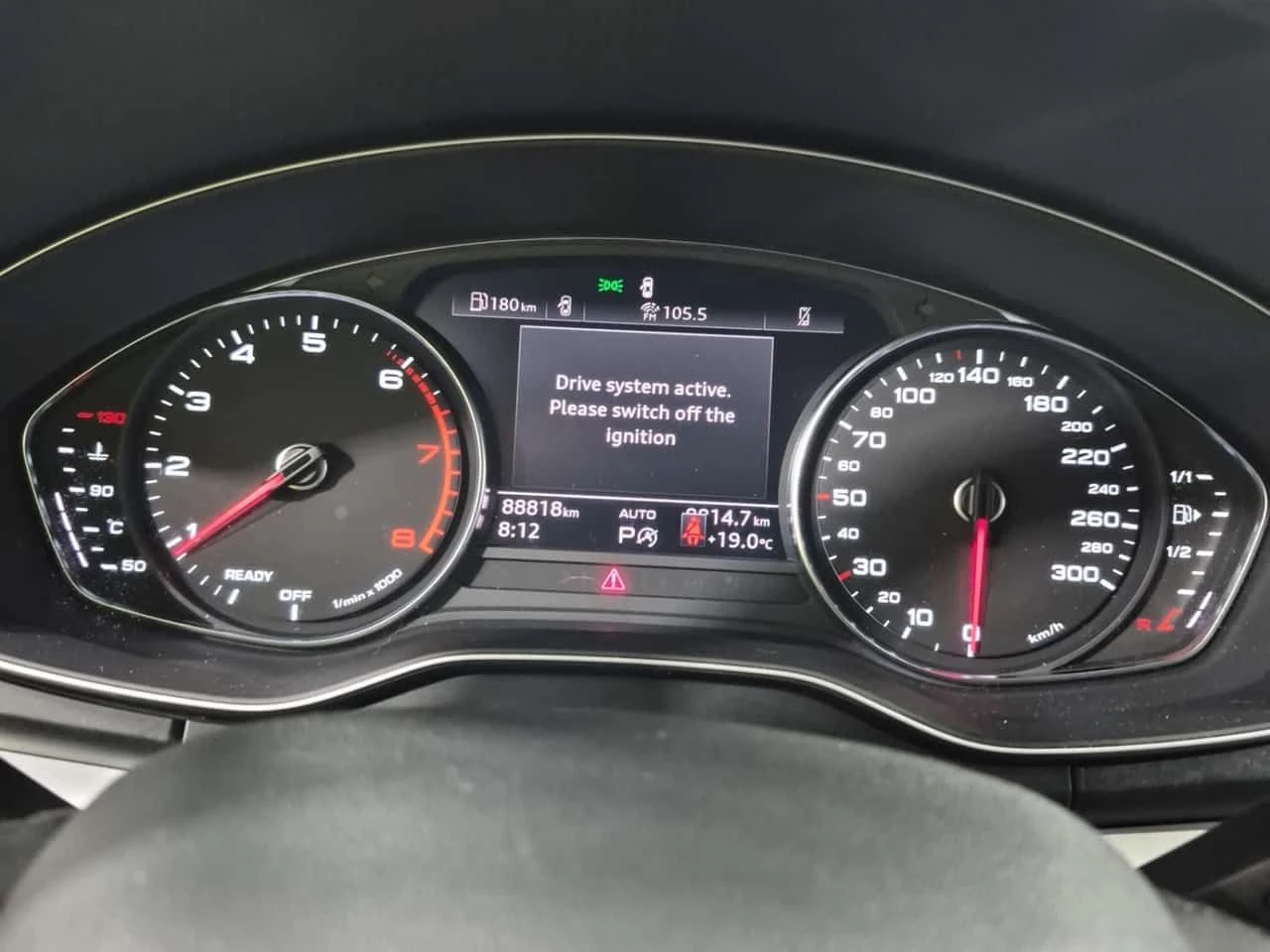Audi Q5 * CARFAX * АВТОКРЕДИТ БЕЗ ПЪРВОНАЧАЛНА ВНОСКА, снимка 10 - Автомобили и джипове - 54787500