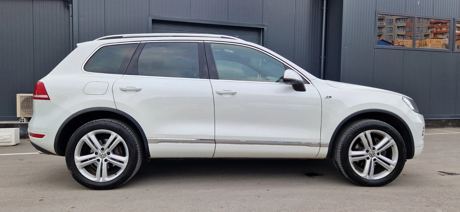 VW Touareg, снимка 9 - Автомобили и джипове - 55219530