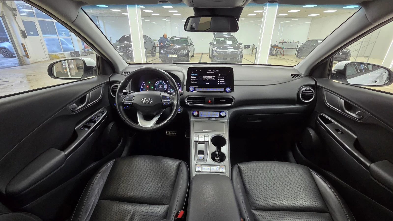 Hyundai Kona SOH98%/Premium, снимка 11 - Автомобили и джипове - 55272673