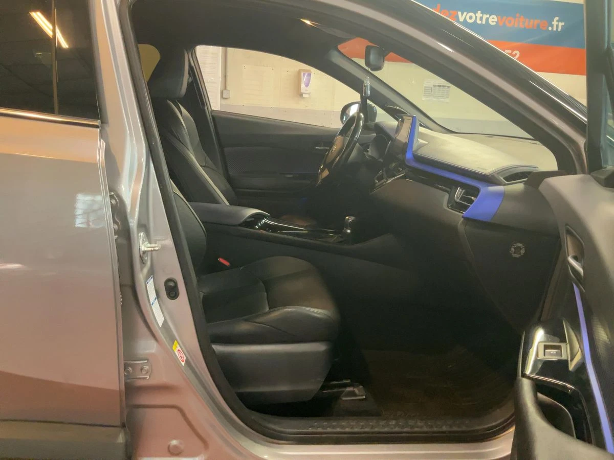 Toyota C-HR Turbo Graphic 1.2 Бензин 4x4, снимка 7 - Автомобили и джипове - 55281792