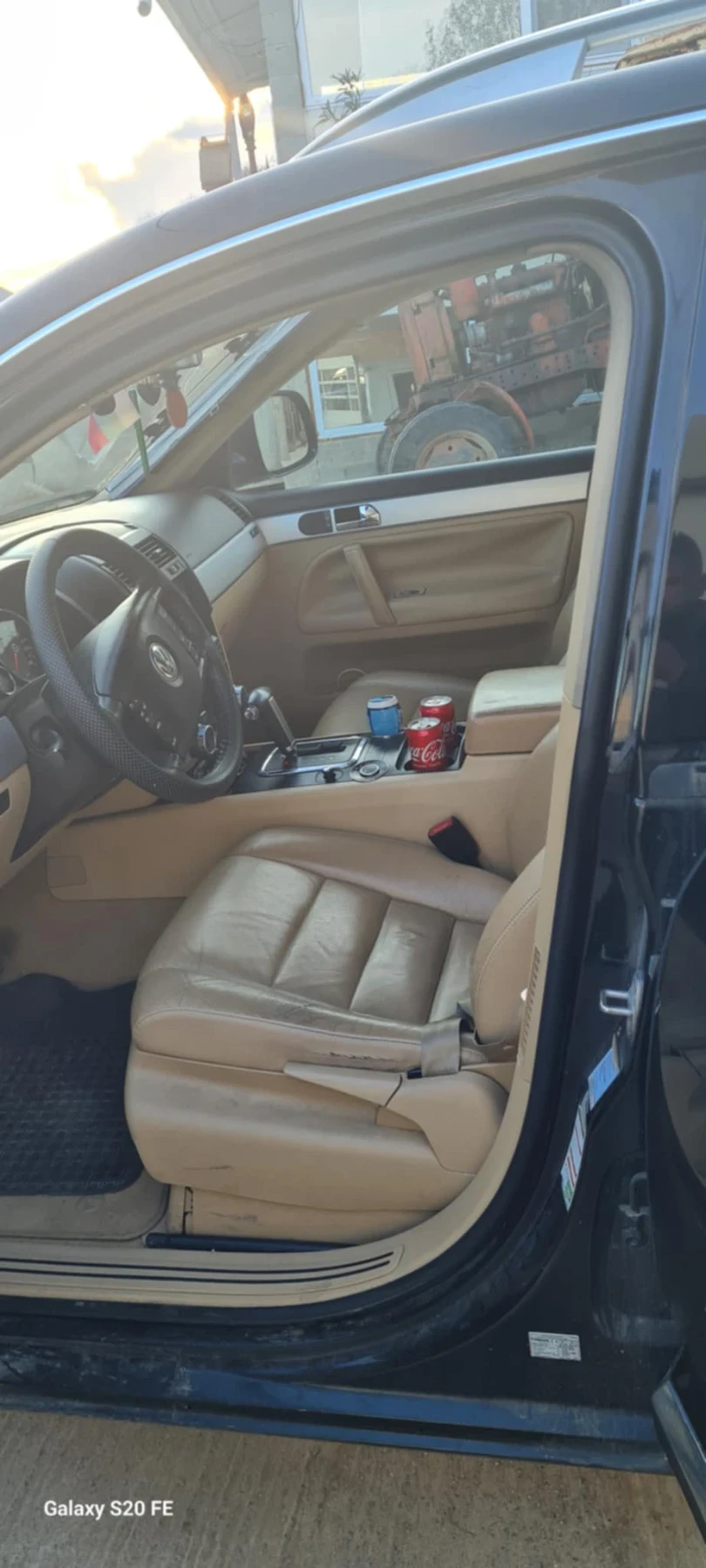 VW Touareg, снимка 16 - Автомобили и джипове - 55425727