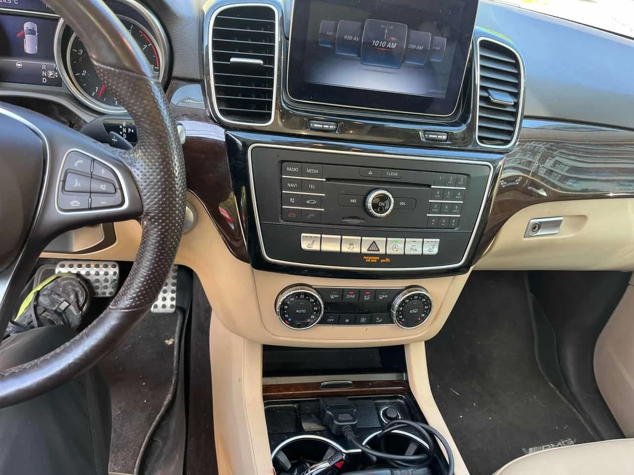 Mercedes-Benz GLE 43 AMG  * CARFAX * ОПЦИЯ ЗА ФИНАНСИРАНЕ, снимка 9 - Автомобили и джипове - 55754731