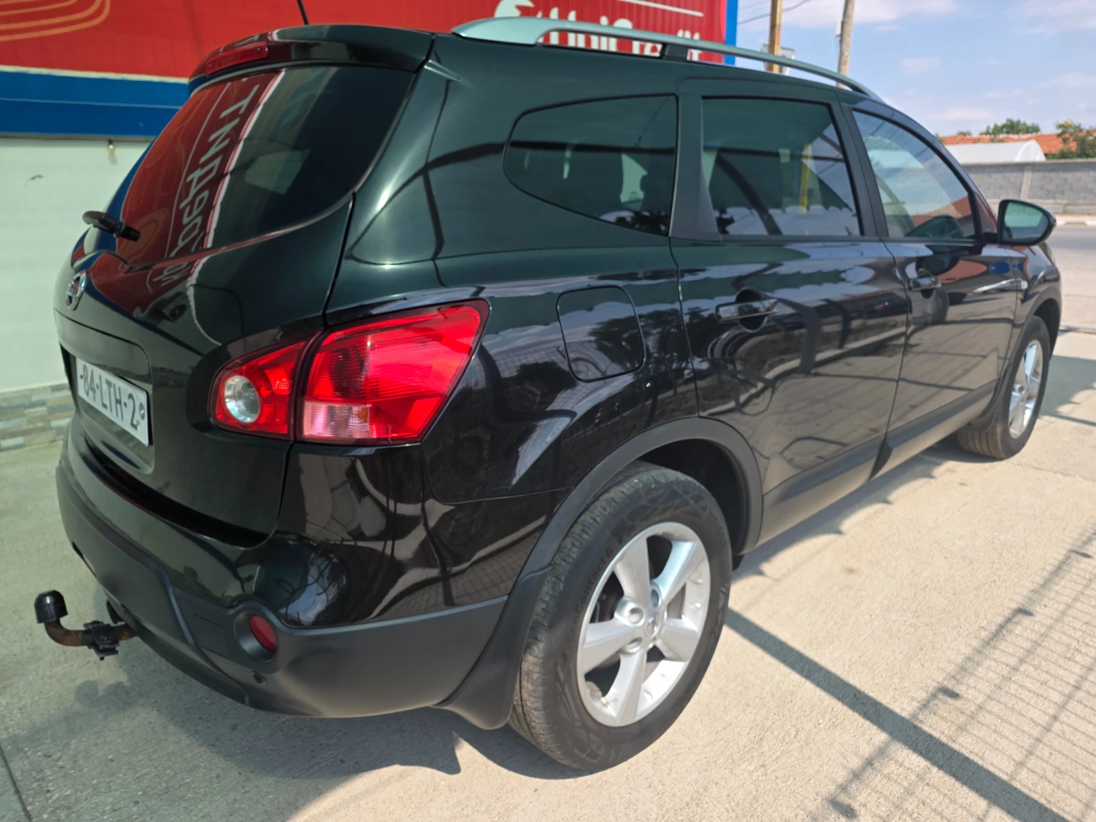 Nissan Qashqai + 2 2.0D/150ps/4x4/6+ 1/BOSE/PANORAMA, снимка 4 - Автомобили и джипове - 55854187