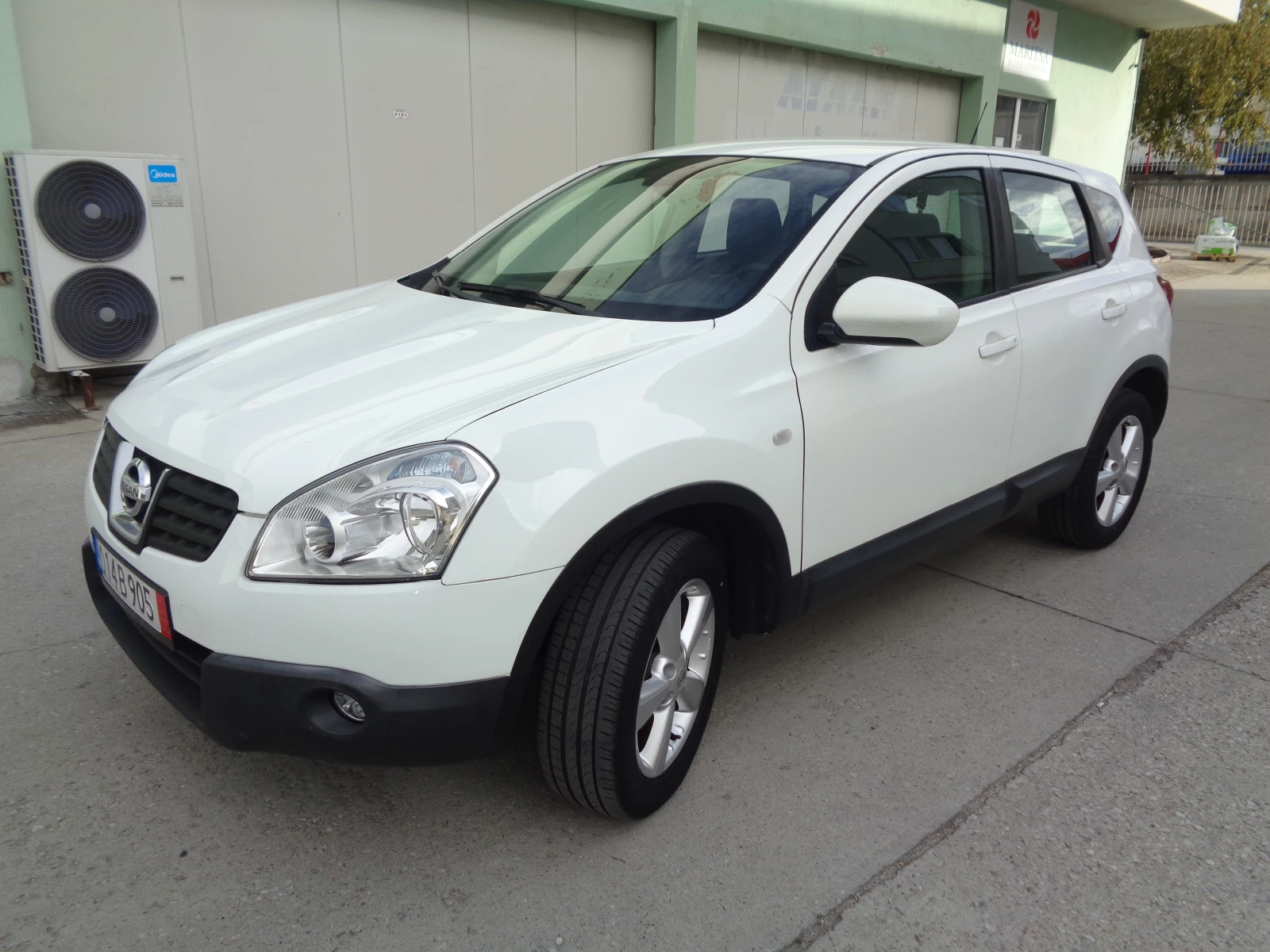 Nissan Qashqai 1.6-16V-173x.km-BARTER-LIZING, снимка 9 - Автомобили и джипове - 56084828