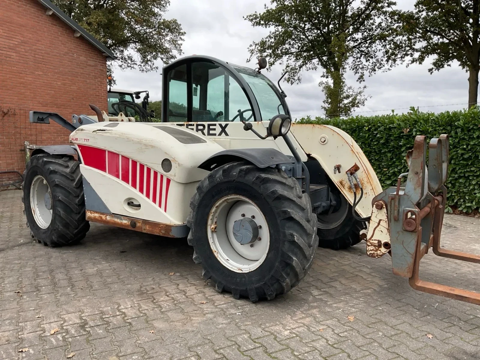 Телескопични товарачи Друга Agrilift737 - изображение 3