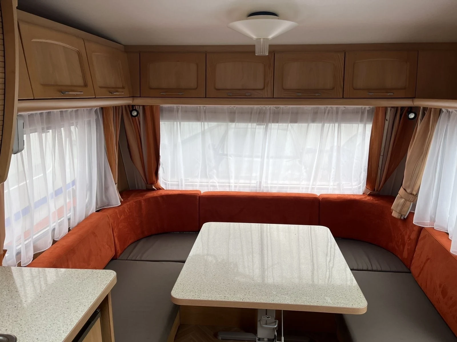 Каравана Burstner Ventana 500 TS Avantgarde - изображение 6