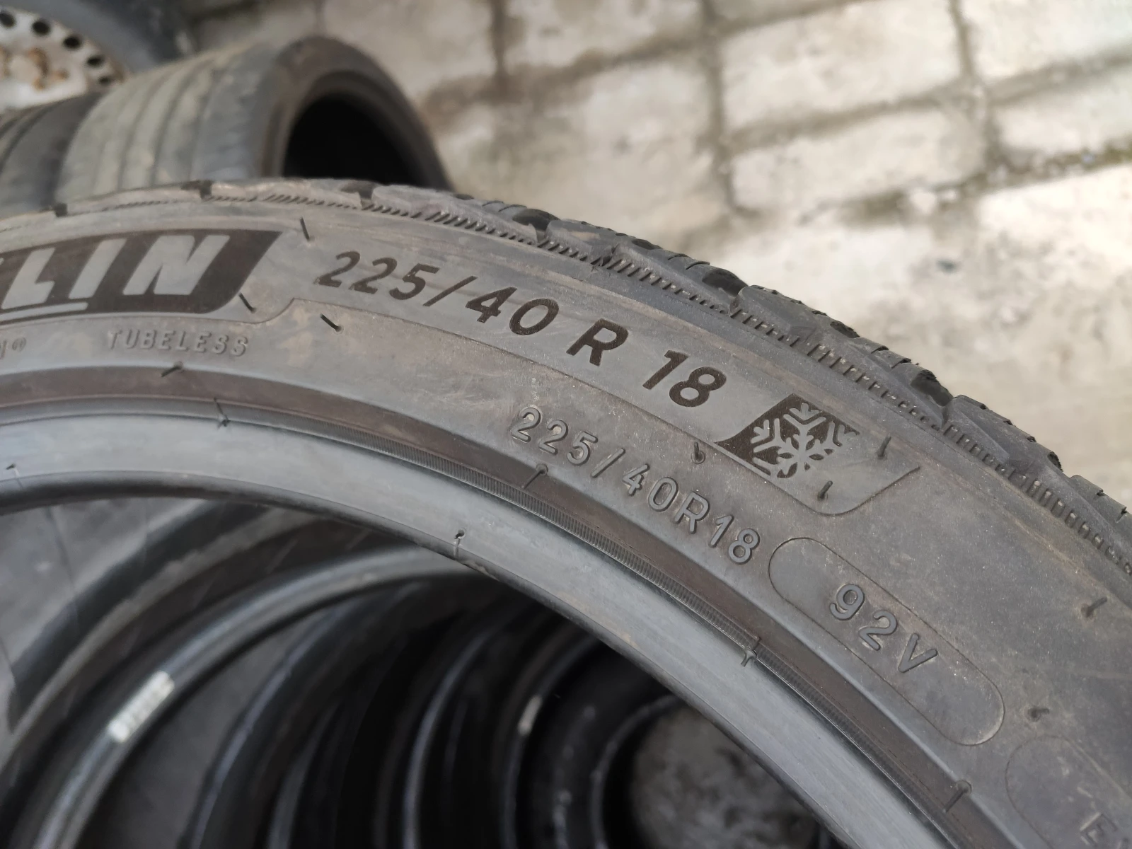  225/40R18 | Mobile.bg   8