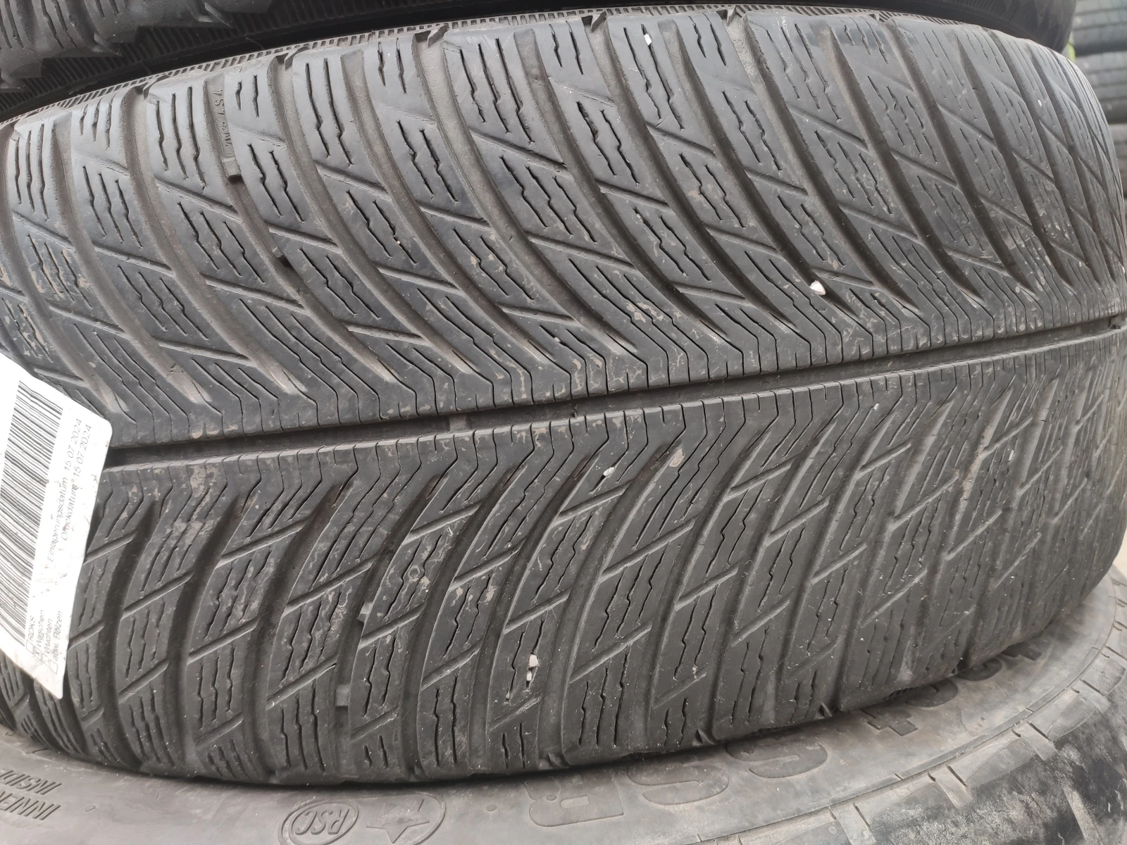  225/40R18 | Mobile.bg   4