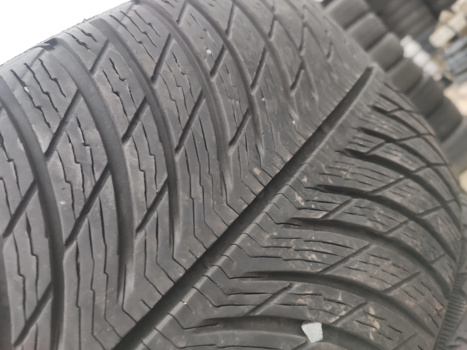  225/40R18 | Mobile.bg   5