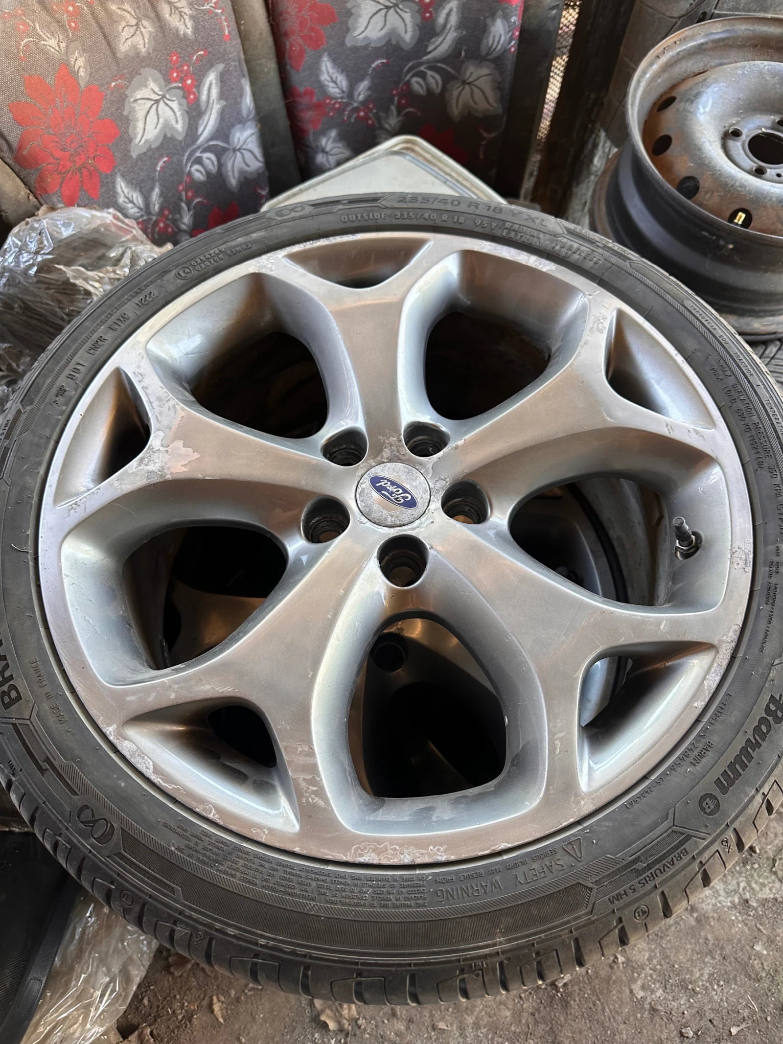 Гуми с джанти Barum 235/40R18