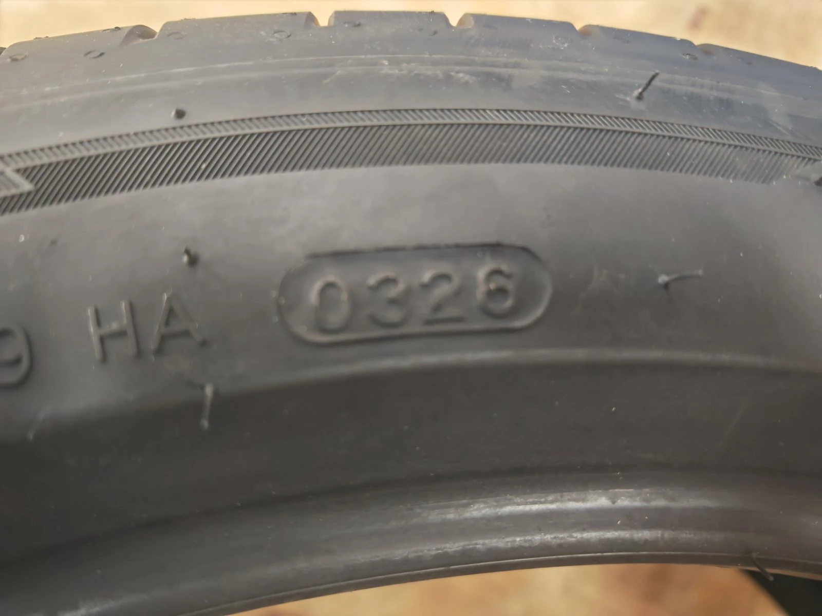 Гуми Летни 235/45R20