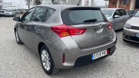     Toyota Auris 1.6i \85 357 km.\ \