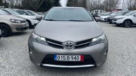     Toyota Auris 1.6i \85 357 km.\ \