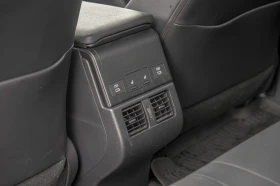 Toyota bZ4X AWD/JBL/Камера 360/Lane Assist/Панорама/Дистроник | Auto.bg — изображение 8