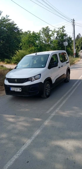 ������ Peugeot Rifter