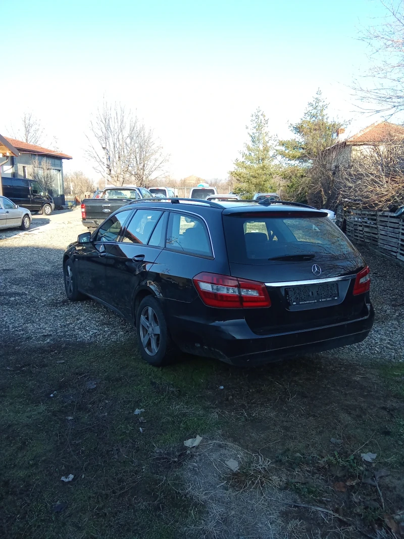 Mercedes-Benz E 200 CDI, снимка 3 - Автомобили и джипове - 48731613