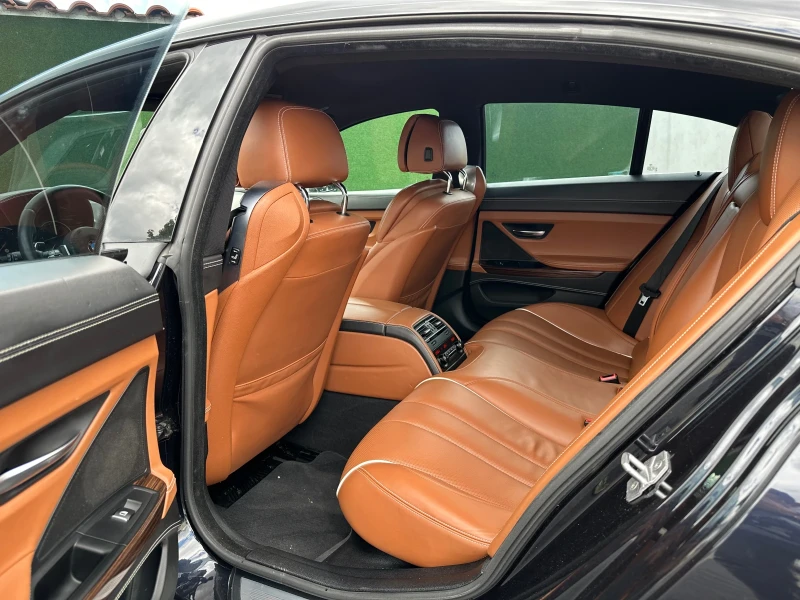 BMW 640 M x-Drive Individual* HeadUp* Harman-Kardon ЛИЗИНГ, снимка 9 - Автомобили и джипове - 52483800