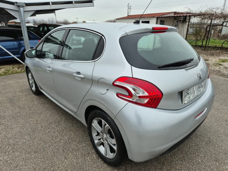 Peugeot 208 1.4 hdi 68к навигация  италия, снимка 7 - Автомобили и джипове - 51000984