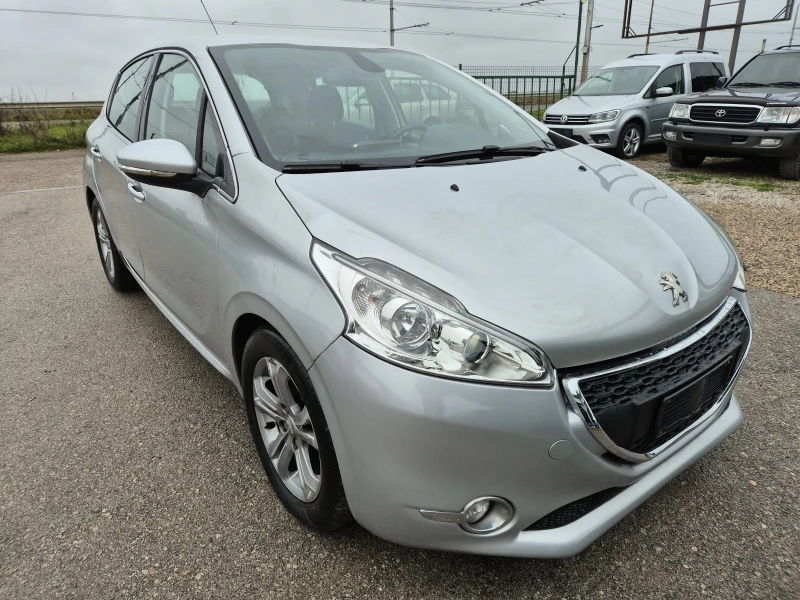 Peugeot 208 1.4 hdi 68к навигация  италия, снимка 3 - Автомобили и джипове - 51000984