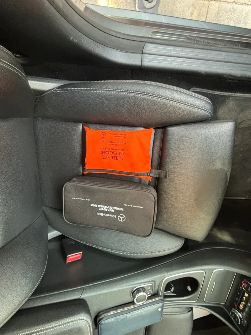 Mercedes-Benz CLA 250 4 Matic, снимка 13 - Автомобили и джипове - 51001191