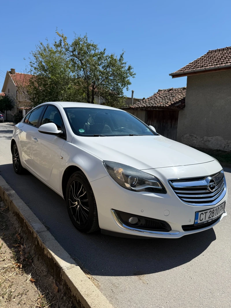 Opel Insignia, снимка 2 - Автомобили и джипове - 52290989