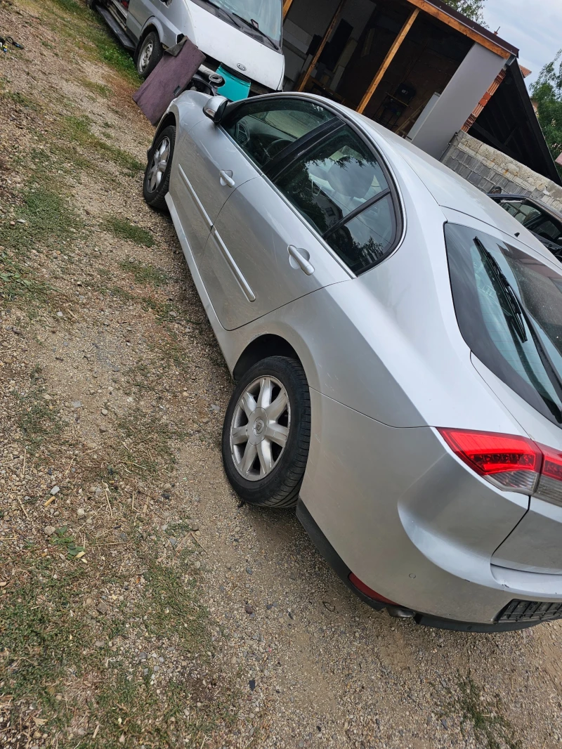 Renault Laguna 2.0, снимка 2 - Автомобили и джипове - 52684513