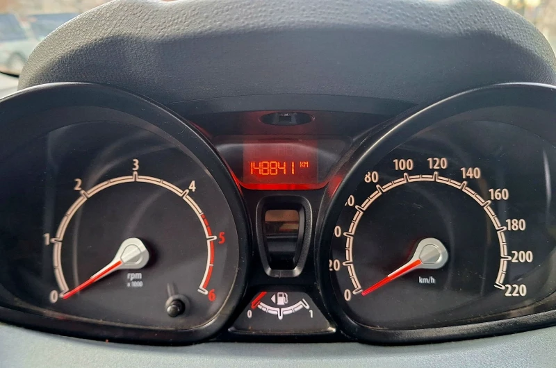 Ford Fiesta, снимка 10 - Автомобили и джипове - 52558488