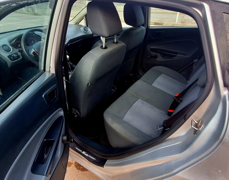 Ford Fiesta, снимка 7 - Автомобили и джипове - 52558488