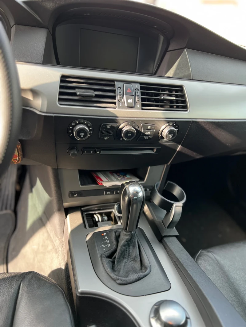 BMW 523 2, 5i, снимка 8 - Автомобили и джипове - 53006550