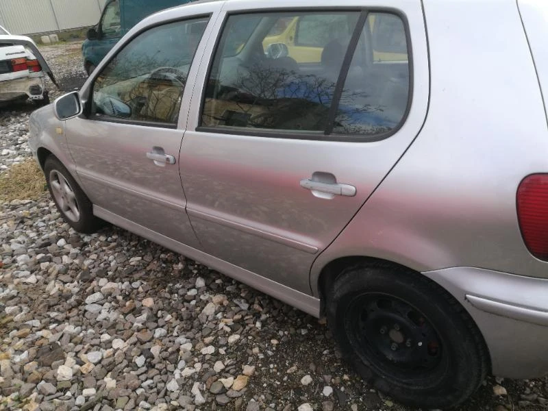 VW Polo 1.4MPI 2 бр., снимка 6 - Автомобили и джипове - 35156079