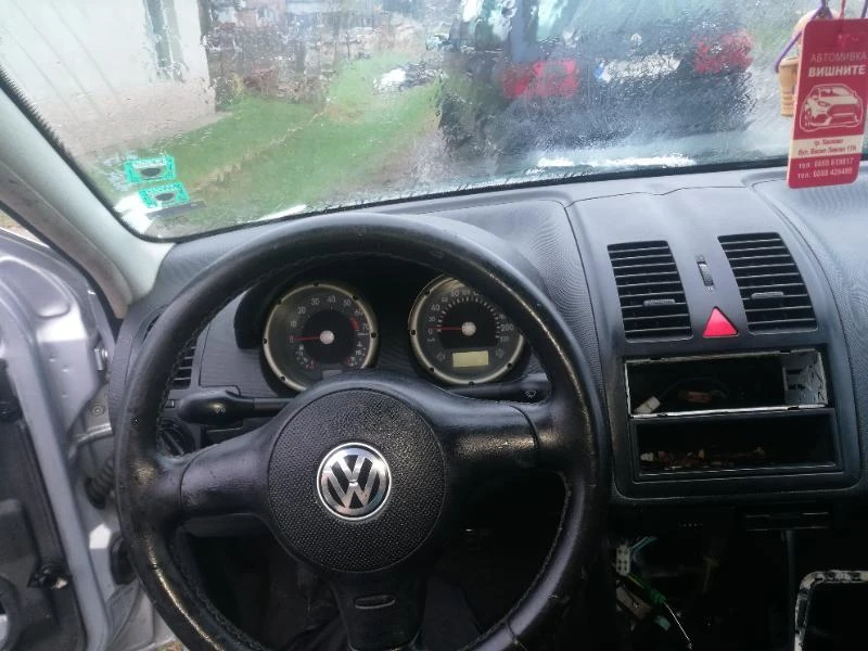 VW Polo 1.4MPI 2 бр., снимка 8 - Автомобили и джипове - 35156079