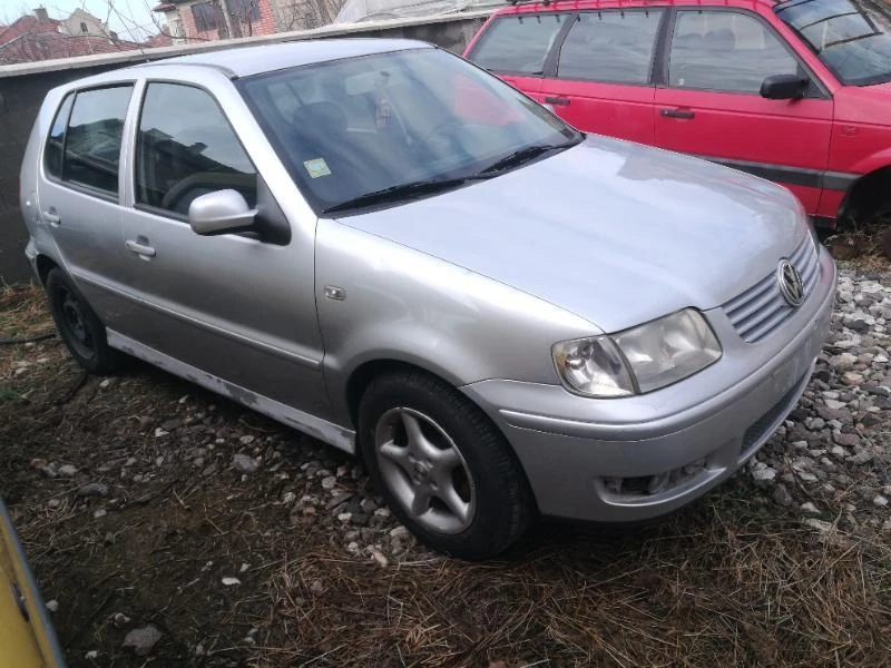 VW Polo 1.4MPI 2 бр., снимка 3 - Автомобили и джипове - 35156079