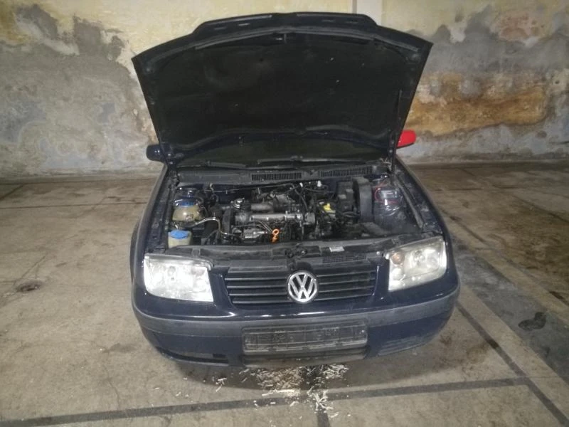 VW Polo 1.4MPI 2 бр., снимка 15 - Автомобили и джипове - 35156079