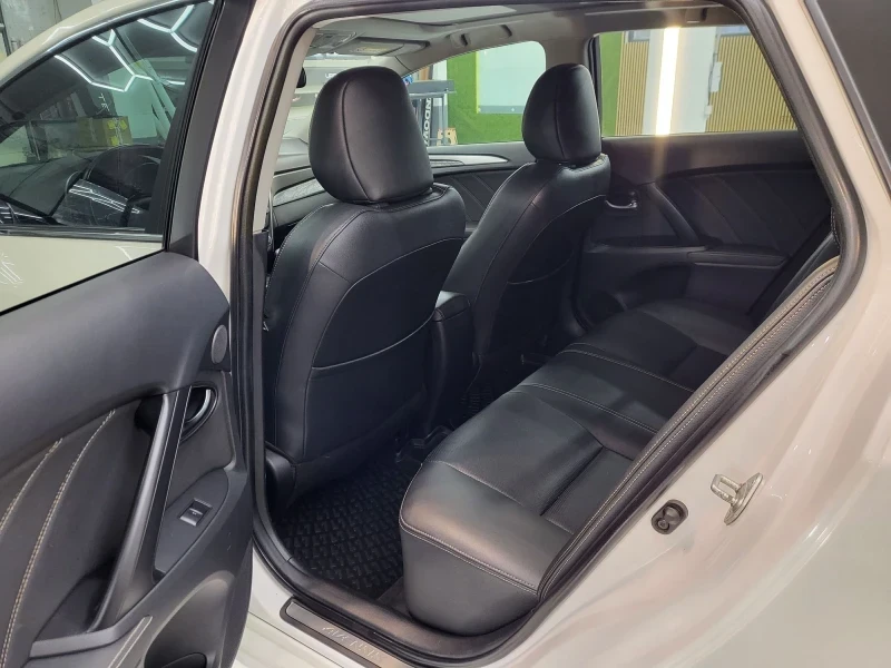 Toyota Avensis, снимка 15 - Автомобили и джипове - 54840188