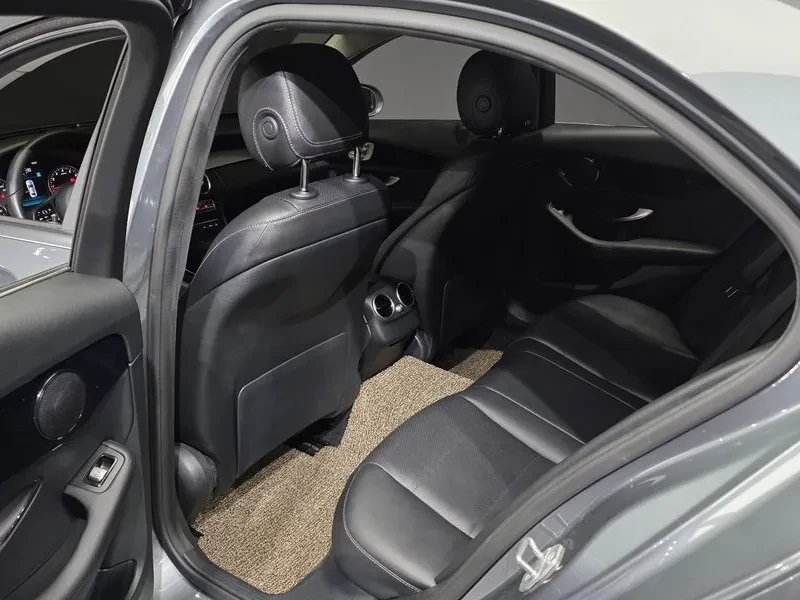 Mercedes-Benz C 200 САМО 30% АВАНС, снимка 11 - Автомобили и джипове - 56251403