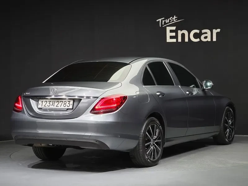 Mercedes-Benz C 200 САМО 30% АВАНС, снимка 2 - Автомобили и джипове - 56251403