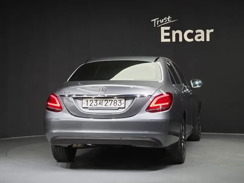 Mercedes-Benz C 200 САМО 30% АВАНС, снимка 4 - Автомобили и джипове - 56251403