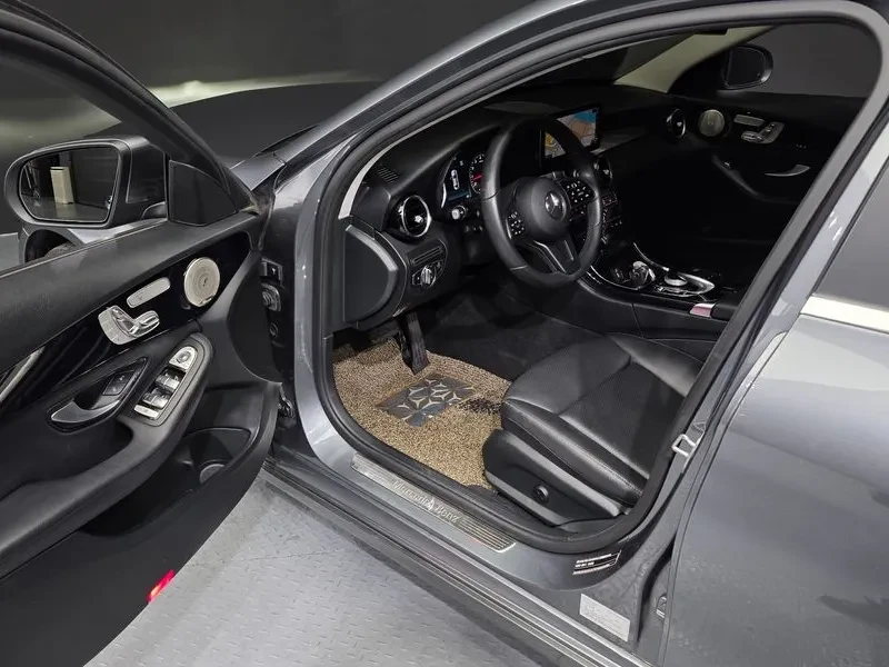 Mercedes-Benz C 200 САМО 30% АВАНС, снимка 10 - Автомобили и джипове - 56251403