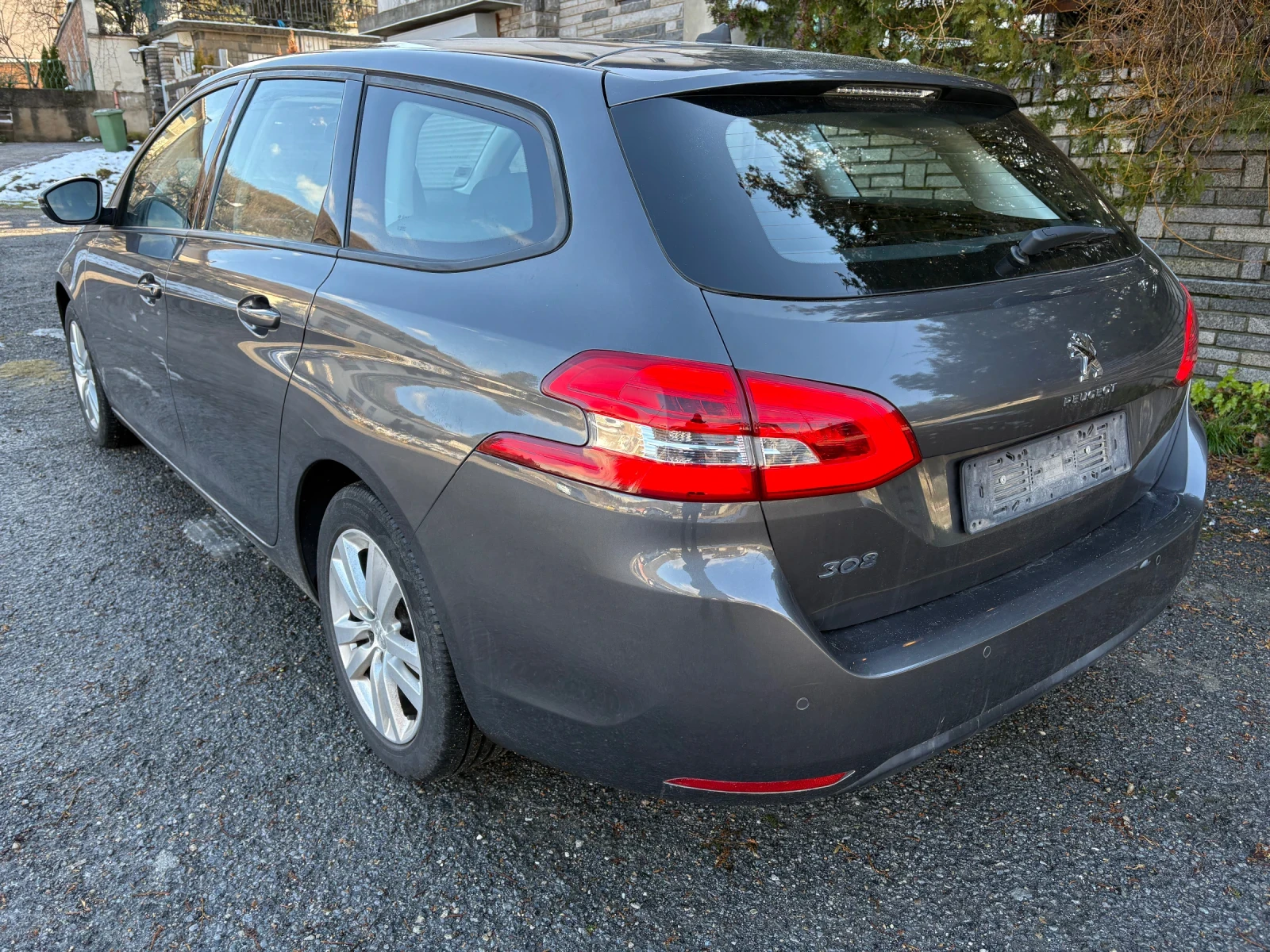 Peugeot 308 1.5hdi 130к.с Автоматик ЕАТ8 Фейслифт - изображение 4