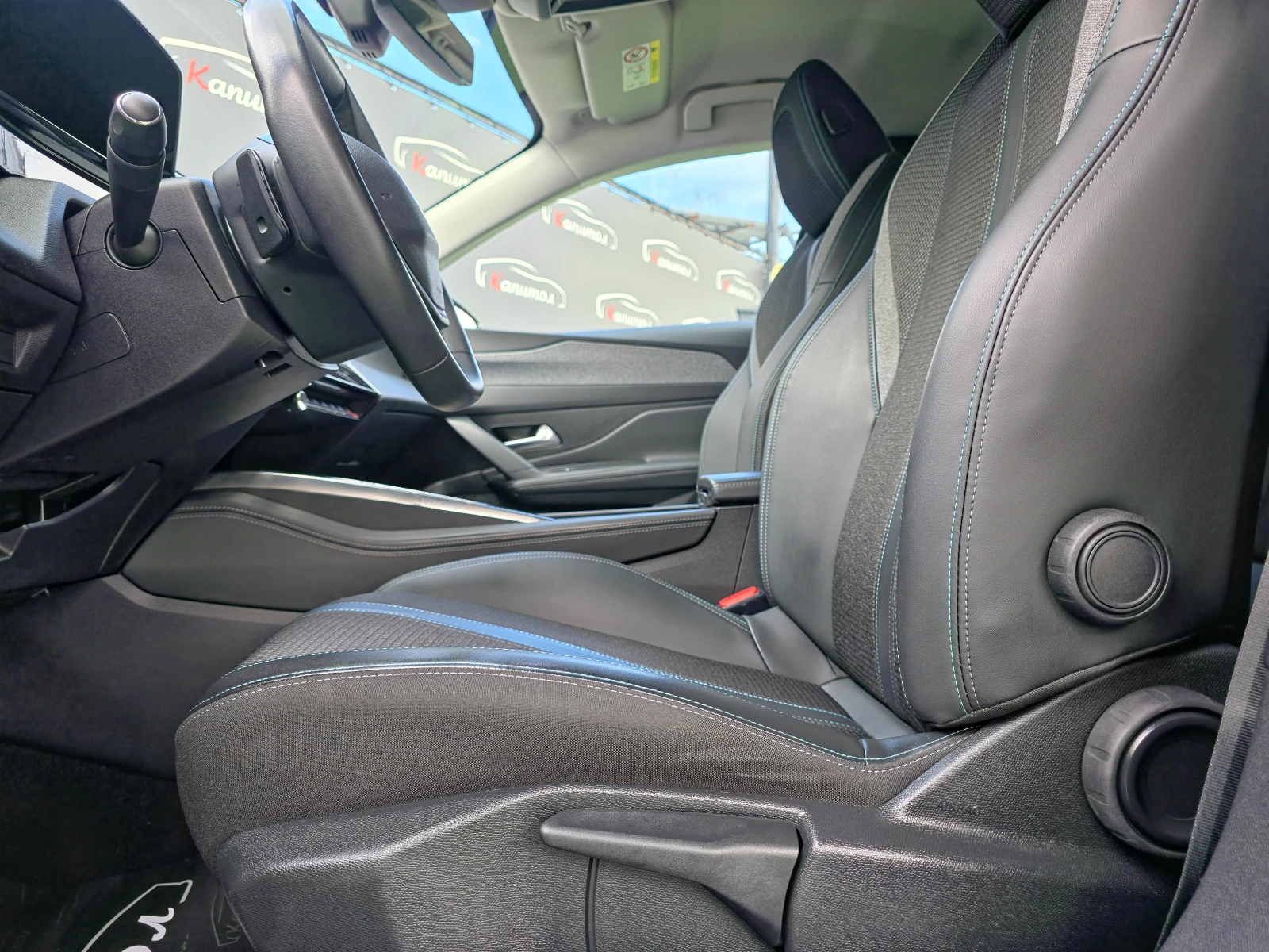 Peugeot 308 1.5BlueHdi EAT8 ALLURE - изображение 7